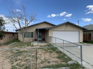 1528 S McCall St, Ridgecrest, CA 93555