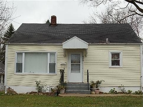 2nd image of 974 Cookane Ave