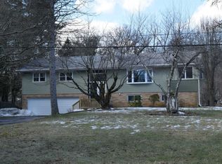 10 Millbank Rd, Poughkeepsie, NY 12603