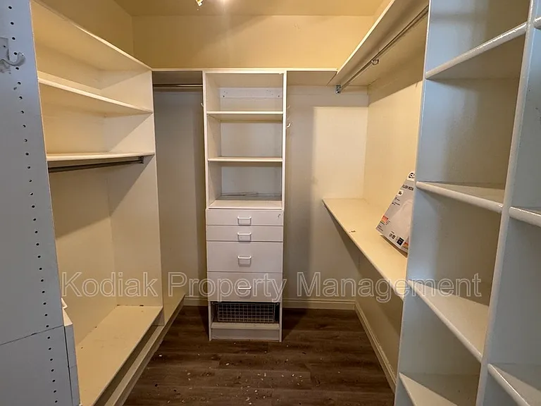 1673 E Webb Way — Photo 16