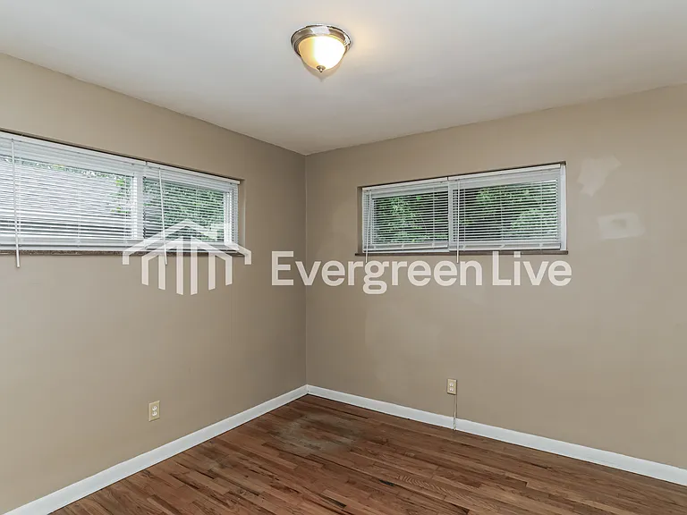 2030 Faywood Dr — Photo 13