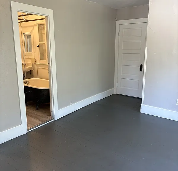 1060 Grand Ave #7 — Photo 7