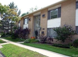101 Saint Andrews St APT 1, Birmingham, MI 48009