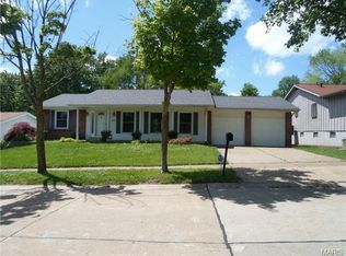 1221 Still House Creek Rd, Chesterfield, MO 63017