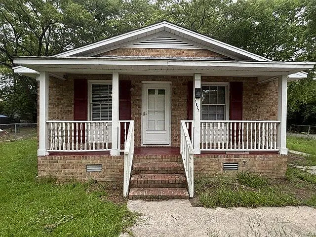 1627 S Pitt St — Photo 1