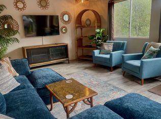 (Undisclosed Address), Topanga, CA 90290