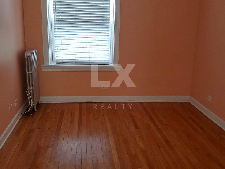 1st image of 4123 W Cullom Ave #3D