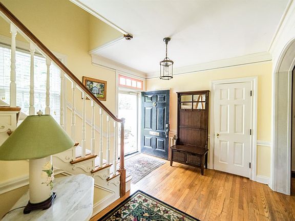 5th image of 18 N Princeton Cir