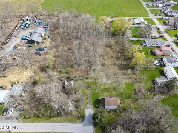 901 N 7th St, Bellwood, PA 16617