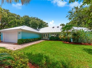 2 Heritage Way, Sewalls Pt, FL 34996