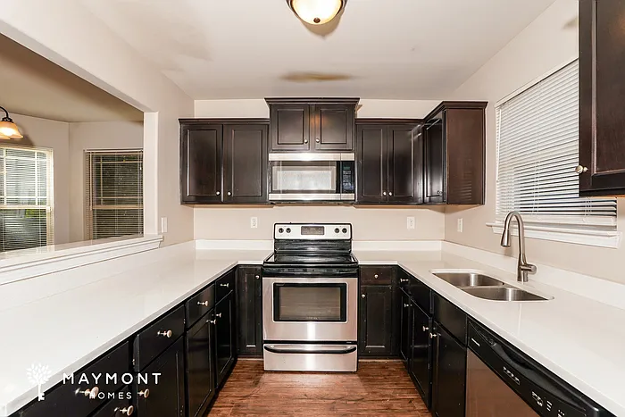 1110 Jury Ct — Photo 9