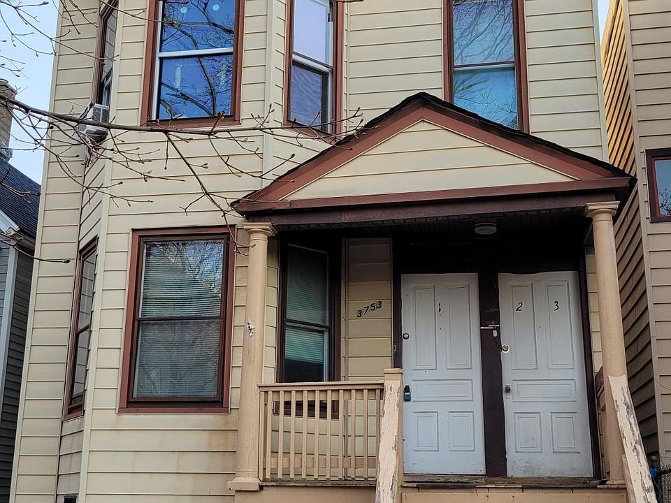 1st image of 3755 W Lyndale St #1