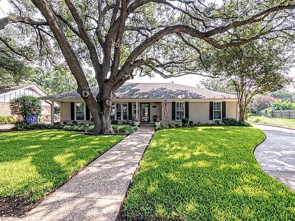 2nd image of 5620 Lake Highlands Dr