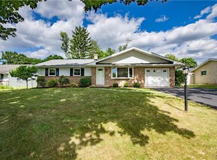 1066 Debbie Ln, Allentown, PA 18103