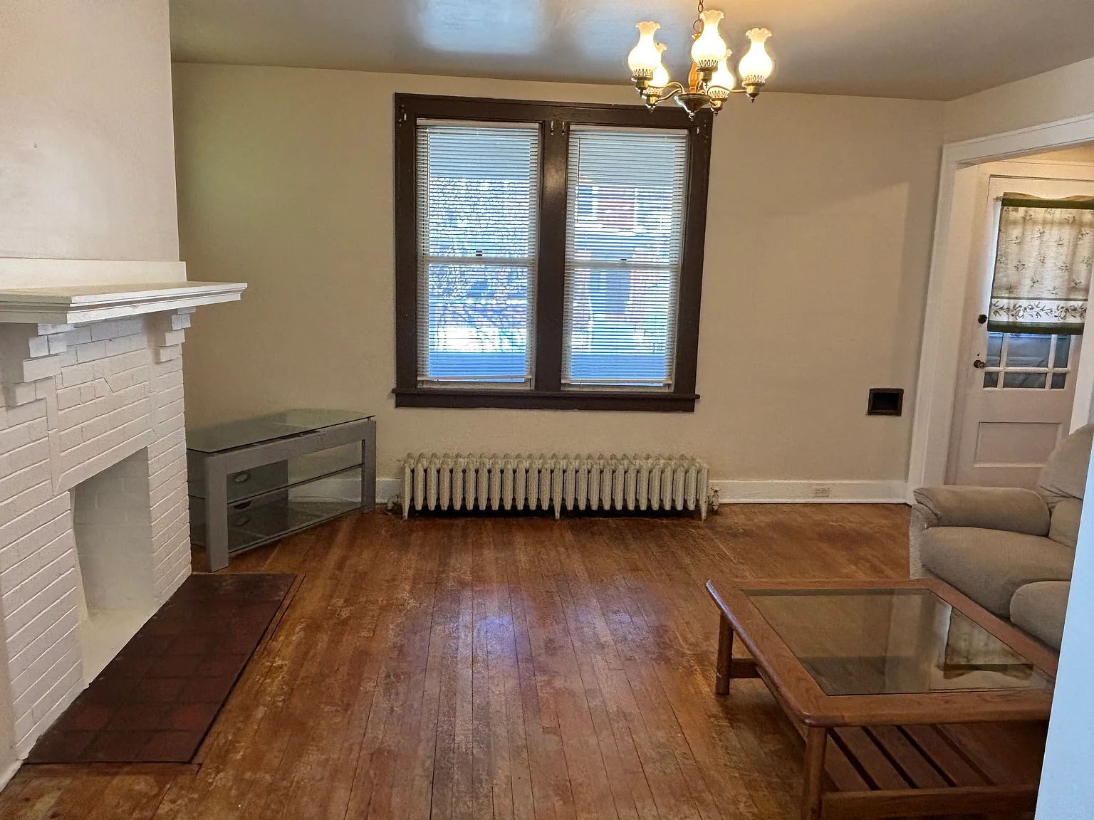 2 bed, $1,050 — Photo 3