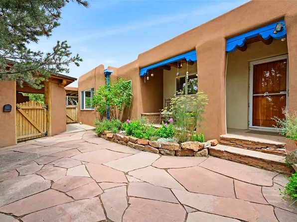 129 Solana Dr, Santa Fe, NM 87501