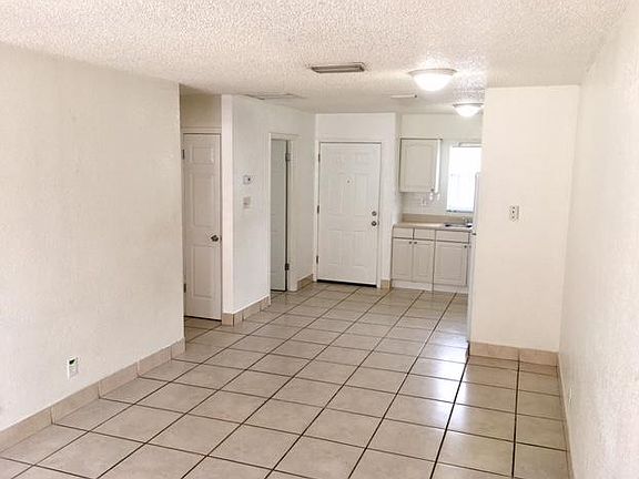 5th image of 429 88th Ave N APT 6