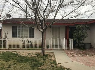 408 Landsford St, Lancaster, CA 93535