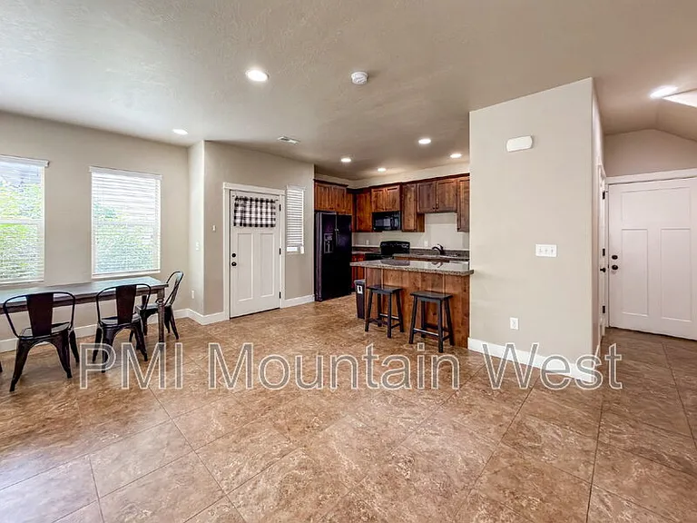 2119 Orchard Pines Loop — Photo 10