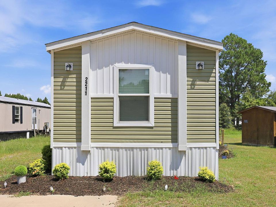 1st image of 2211 Presley Dr