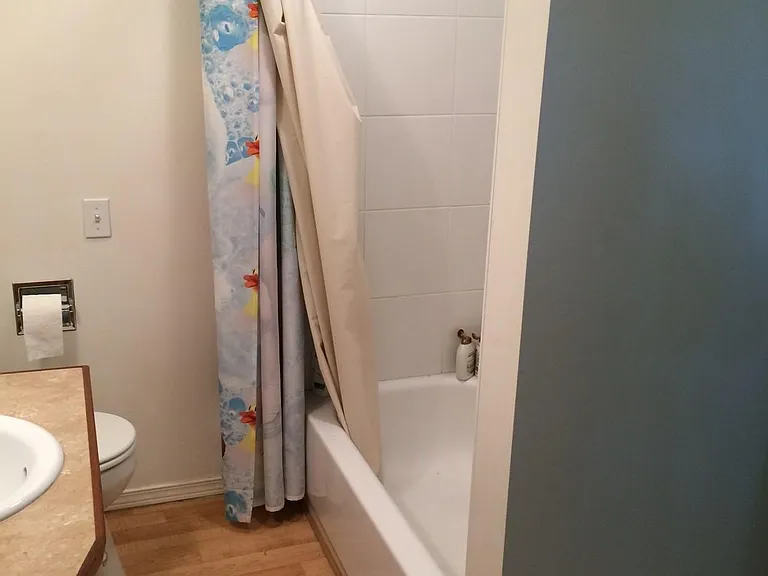 103 E Lynn St #204 — Photo 8