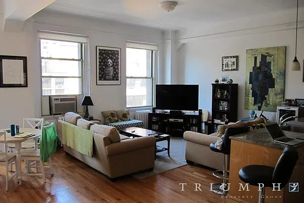 Rented by Triumph Property Group | media 7