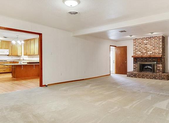 5th image of 119 Tau St