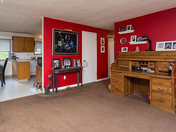 5th image of 6408 NE 88th Ave
