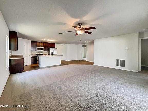 3rd image of 9839 SOLDIER Court