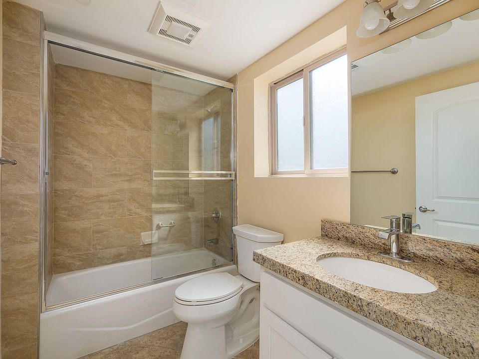 1st image of 4952 W 112th St #13