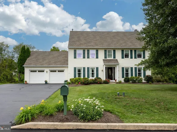 1385 Roberts Rd, Gilbertsville, PA 19525