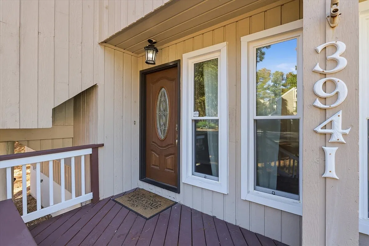 3 bed, 2.5 bath, 1871 sqft, $3,375 — Photo 2