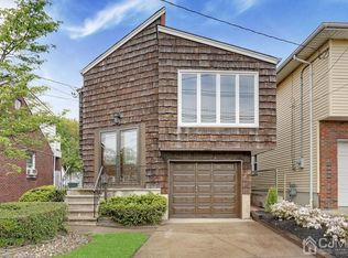 572 Harding Ave, Perth Amboy, NJ 08861