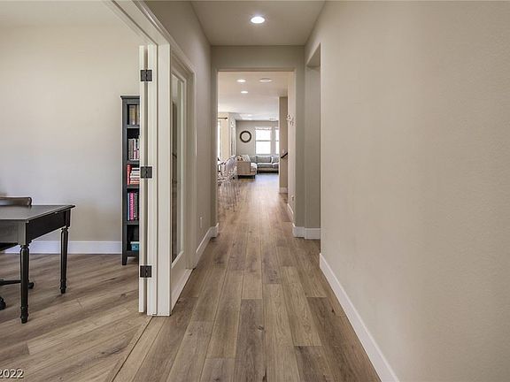 4th image of 5707 Mesa Mountain Dr