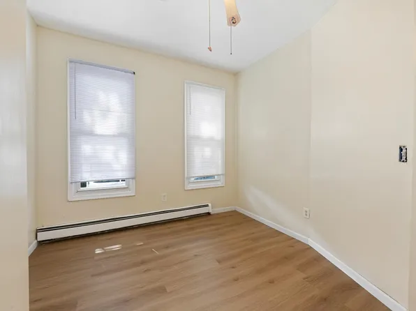 44 Court House Place image 15 of 18