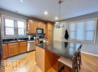 1958 W Race Ave, Chicago, IL 60622