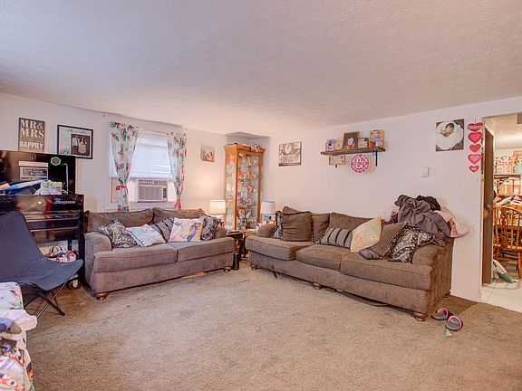 3rd image of 1513 Saratoga Dr