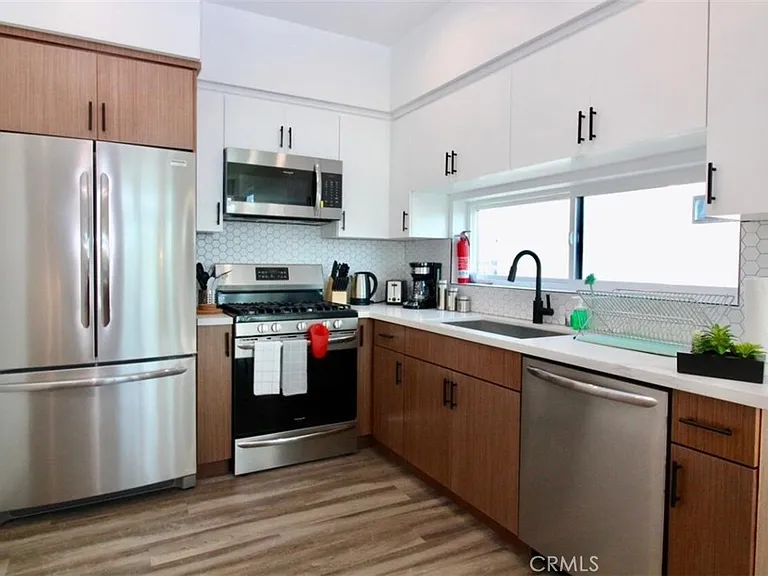 1416 S Cloverdale Ave #1416 — Photo 3