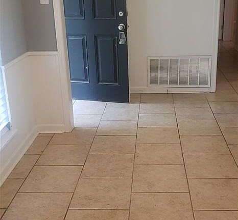 4th image of 3913 Ivy Ln