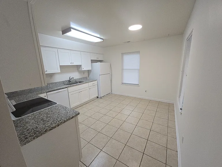 4016 Rainbow Dr — Photo 9