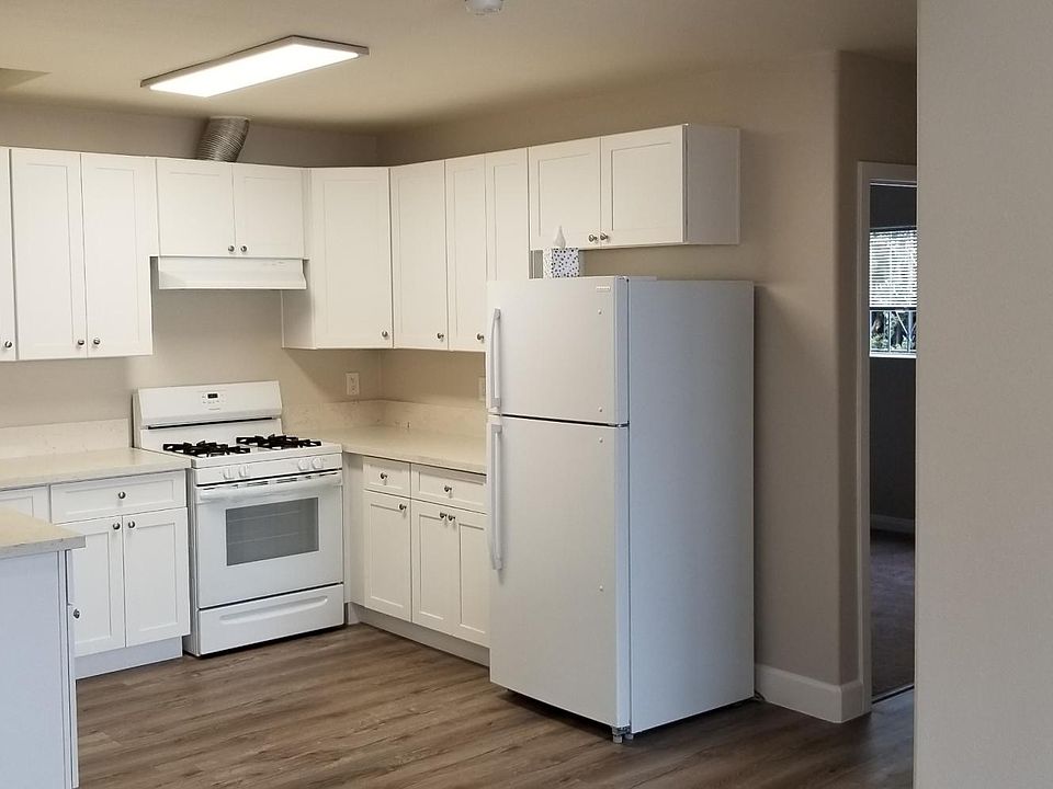 1st image of 5442 Pomona Blvd #1
