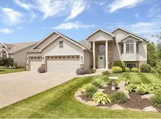 1134 Garden Brook Dr, Sauk Rapids, MN 56379