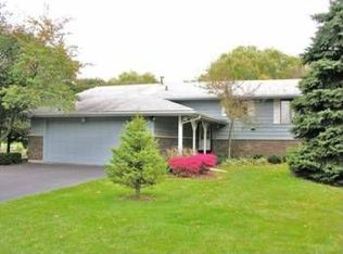 604 Deerpath Rd, Harvard, IL 60033