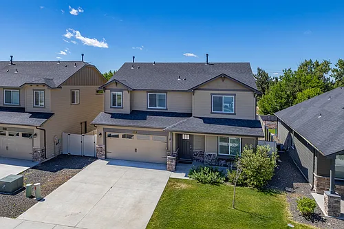2581 E Cliffstone Dr Photo 1