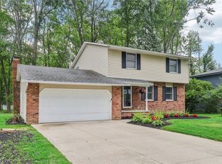 7355 Connie Dr, Mentor, OH 44060