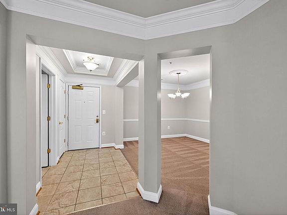 3rd image of 2905 Saintsbury Plz APT 213