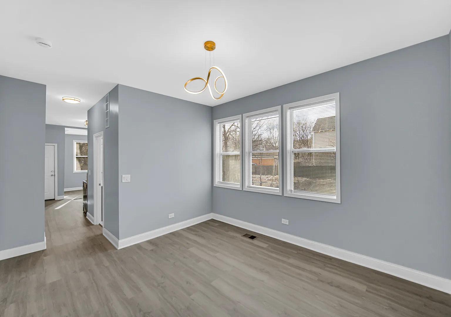 3 bed, 1750 sqft, $2,100 — Photo 2