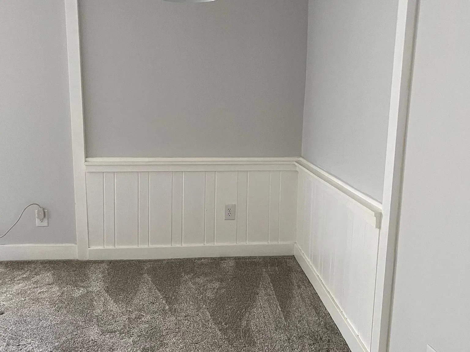 16 1/2 Columbus Dr — Photo 2
