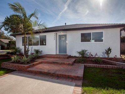 5990 E El Paseo St, Long Beach, CA, 90815