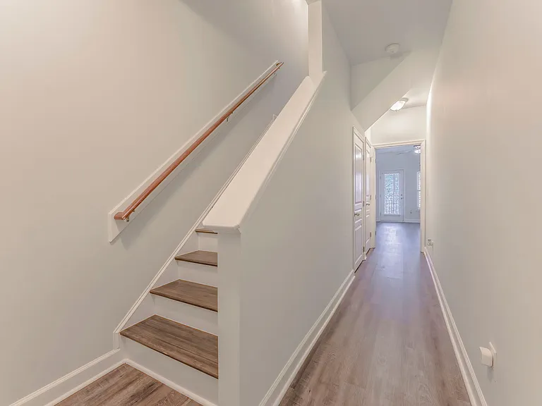 713 Samuel Cary Dr — Photo 15
